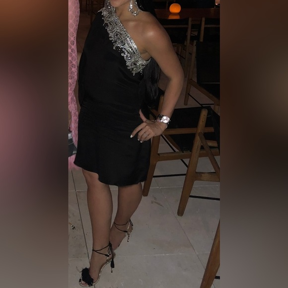 Elegant evening dress - Picture 1 of 4